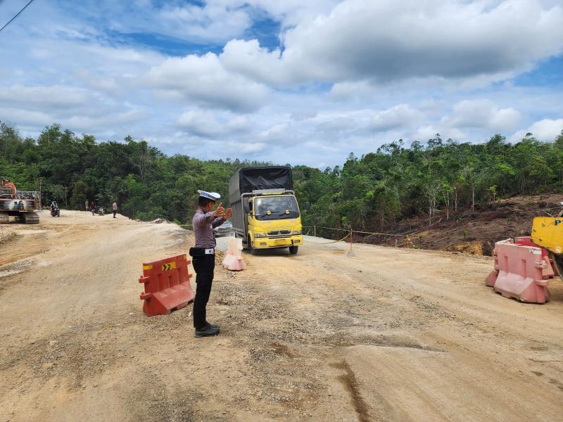 Jalan Lintas Tanjung Alai Terapkan Sistem Buka Tutup